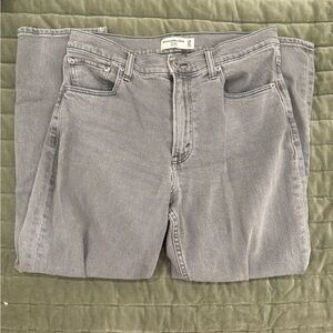 Abercrombie and Fitch mom jeans: 28 Short